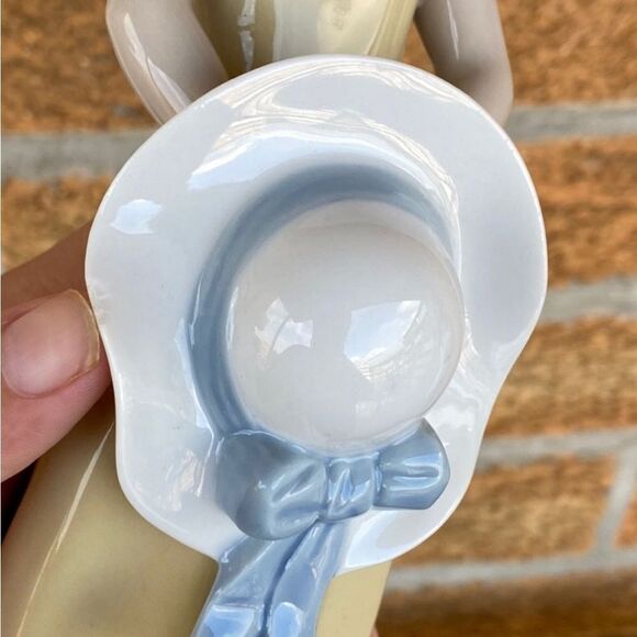 LLANDRO Naughty Girl ceramic figure - Picture 6 of 11